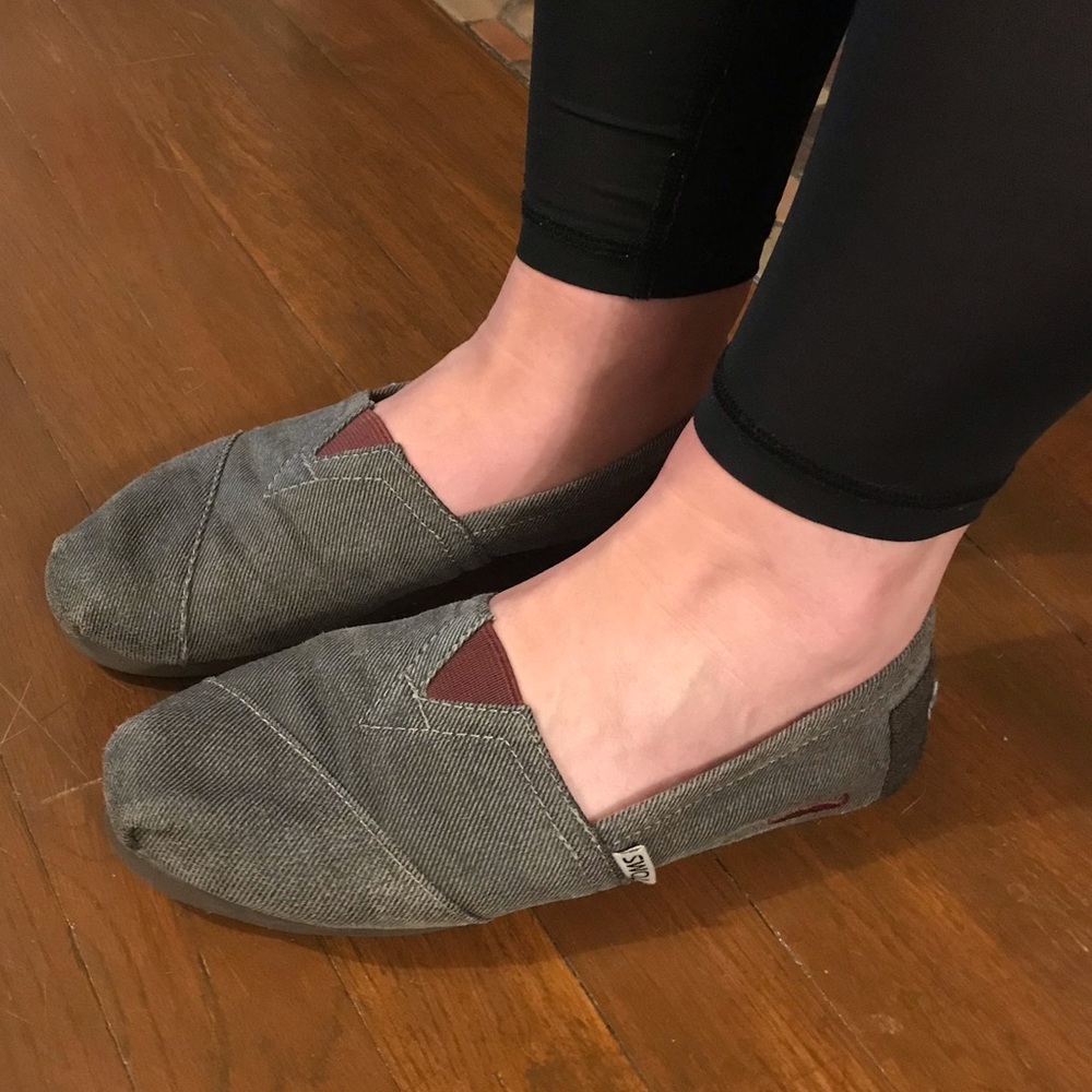 🔴4 for 25🔴 Toms Gray and Purple Mustache Embroidered Flats - Picture 3 of 9